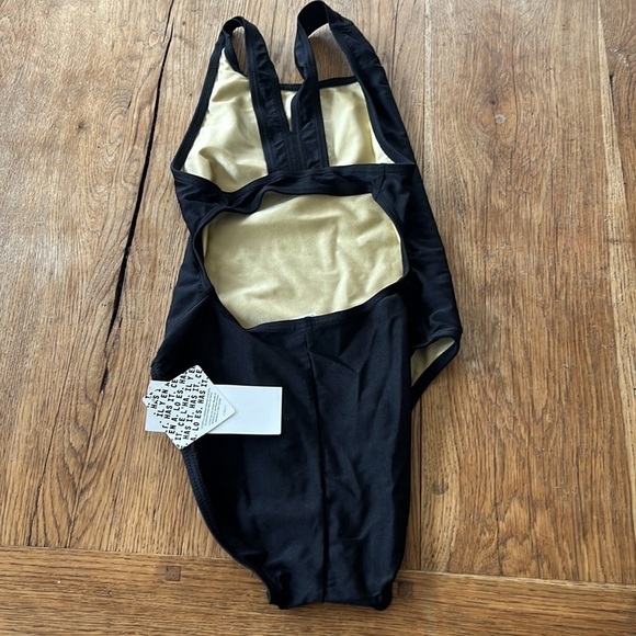 Waterpro swimwear woman’s black one piece size 30 / 4 - Picture 3 of 3